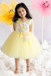 Blooming blossom dress in yellow